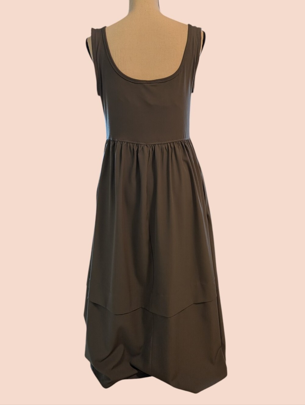 Serra Sleeveless Maxi Dress in Olive Green - Picture 3 of 8